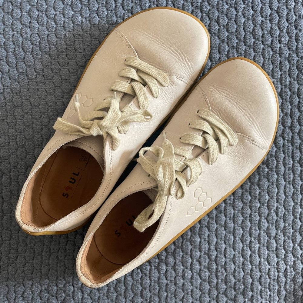 Vivobarefoot Cream Geo Court Sneaker Size 42/10.5